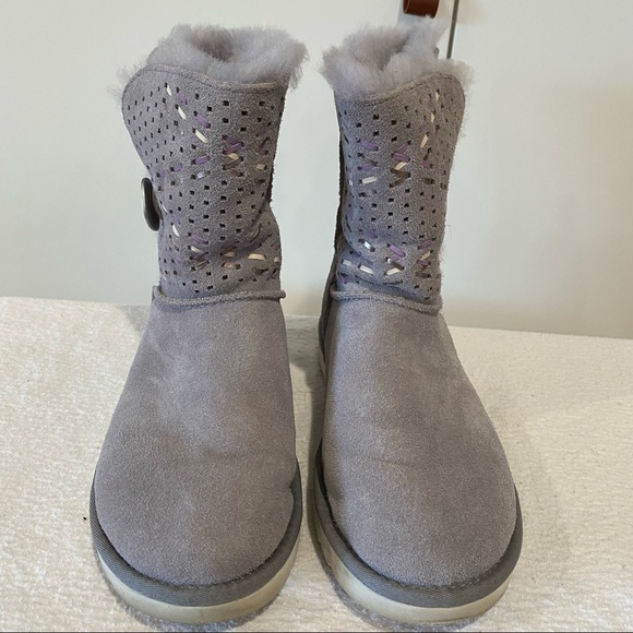Ugg special edition Tehuano Bailey Button, Sz 7. - Picture 2 of 8